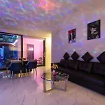 Pupae Pool Villa Pattaya