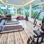 Apartment Free Power&wifi,work Remotely, Kitchen,deal Pattaya