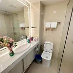 Apartment Free Power&wifi,work Remotely, Kitchen,deal Pattaya