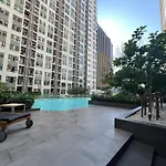 秘狗公寓the Base * Pattaya