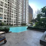 秘狗公寓the Base * Pattaya
