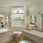 Avani And Hotel