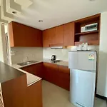Tycoon Holiday Hotel โรงแรม *