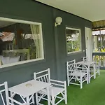 Let\'S Hyde Pattaya Resort & Villas - Pool Cabanas