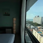 Downtown Lux Fun Rooftop Pool #tb10112 * Pattaya
