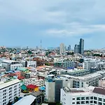 The Base Central Pattaya 338 By Numam