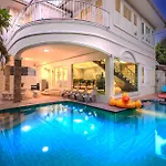 Tewaree Near Walking Street And Beaches วิลล่า Pattaya