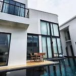 Pupae Pool Villa Inara