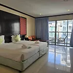 ไมค์บีชรีสอร์ท 3* Pattaya