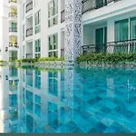 1bed Luxury With Pool & Gym Access Near Walking Street Pattaya