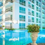อพาร์ทเม้น 1bed Luxury With Pool & Gym Access Near Walking Street *