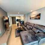 Large Luxury - Centre - Centara Avenue, Pool View - 805 * Pattaya