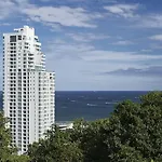 Hill And Super Seaview Apartment Pattaya