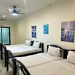 Pj Hostel & Bar