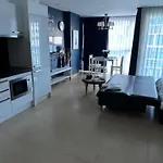 Large Studio Room In The Heart Of Pattaya