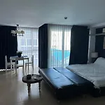 Large Studio Room In The Heart Of Pattaya