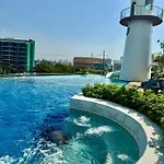 Supalai Sea View Luxury