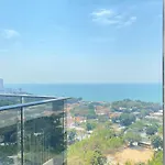 Andromeda Condo By Feng