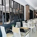 โรงแรม The Grand Day Night Pattaya