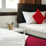 Queen Massarossa Pool Villa Pattaya-25