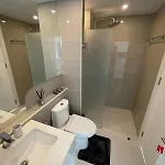 Stylish - Ultra-fast Fiber Internet, Pool, Sauna, Gym, Smart Tv, Guest Friendly * Pattaya