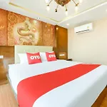 Hotel Oyo 458 Nakorn Siam Boutique 2*