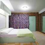 Oyo 1003 Naklua House