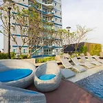 Supalai Mare 1-bedroom With Balcony & Sea View Pattaya