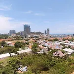 Supalai Mare 1-bedroom With Balcony & Sea View * Pattaya