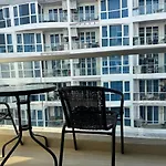 Grand Avenue 1br Pool View Smart Tv Wifi 6th Floor อพาร์ทเม้น *
