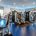 Modern 1-Bedroom Condo With Pool View Arcadia Beach Continental Pattaya
