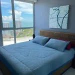 Hill And Super Seaview Apartment *