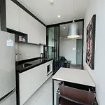 Aparthotel The Base By Wwc 3*
