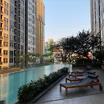 - Roof Pool Apartment Pattaya