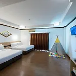 Arawana Regency North Hotel
