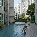 อพาร์ทเม้น Olympus Garden Direct Pool Access By Sankalp