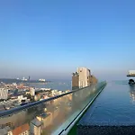 The Base Pattaya, High Floor, Seaview อพาร์ทเม้น *