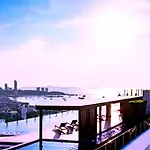The Base Modern Pattaya