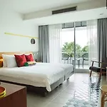 บาบูน่าบีชฟรอนท์ลิฟวิ่ง โรงแรม 3*