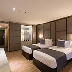 Page 10 Hotel 4*