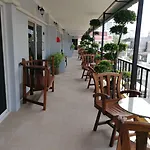 เดอะ แอมเบียนซ์ โฮเทล โรงแรม