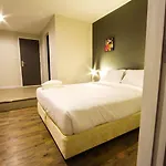 โรงแรม Bett 2*