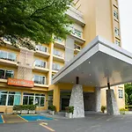 โรงแรมแกรนด์ เบลลา โรงแรม 4*