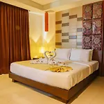 Tycoon Holiday Hotel *