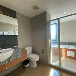 Tycoon Holiday Hotel โรงแรม