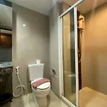 Tycoon Holiday Hotel โรงแรม *