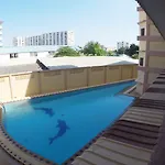 Oyo 523 Aa Pattaya Ville Hotel