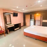 Oyo 523 Aa Pattaya Ville Hotel
