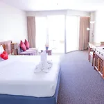 โรงแรม Sandy Spring