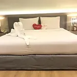 Sandy Spring โรงแรม 3*